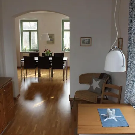 Traumhafte Etagenwohnung in Günderzeitvilla Dresden Exterior foto