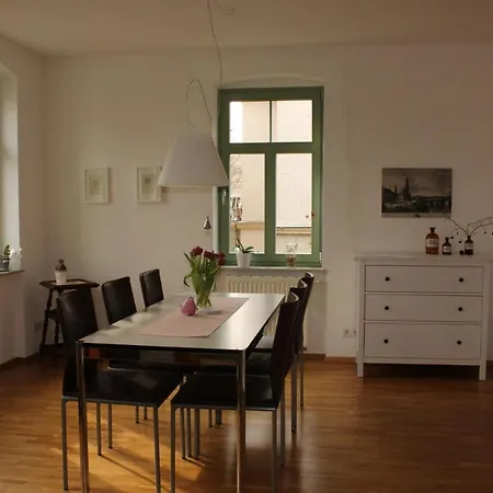 Traumhafte Etagenwohnung in Günderzeitvilla Dresden Exterior foto