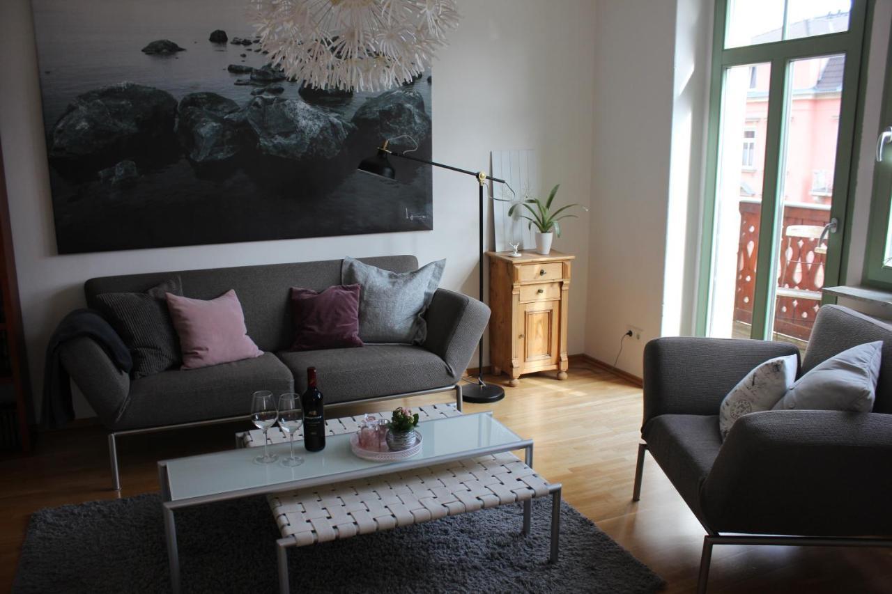 Traumhafte Etagenwohnung In Guenderzeitvilla Apartment Dresden